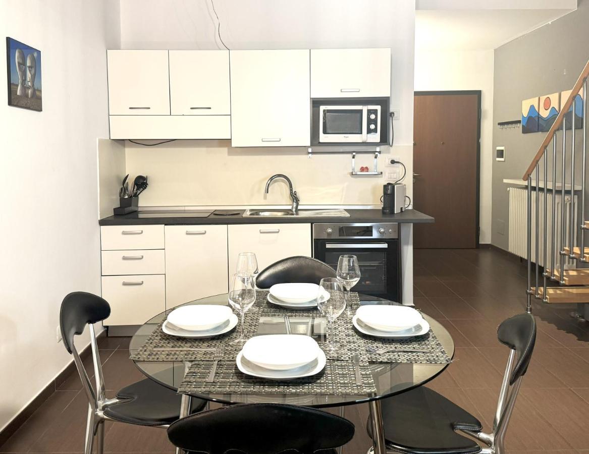 Apartamento Dora Park-Porta Susa Private Parking&Netflix Turín Exterior foto